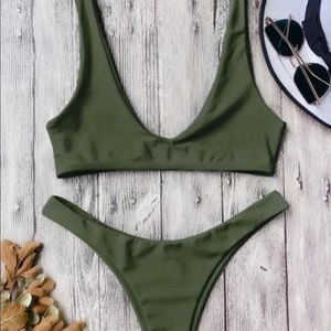 Two piece bikini army green